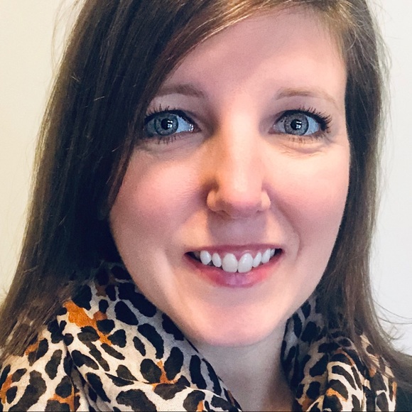 Meet your Posher, Andrea - Picture 1 of 1